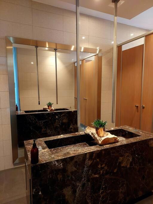 D1Mension 3Br Luxury Condo City Center In Dist 1 Ciudad Ho Chi Minh  Exterior foto