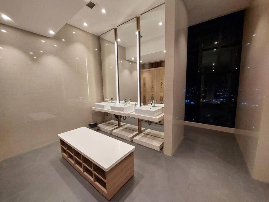 D1Mension 3Br Luxury Condo City Center In Dist 1 Ciudad Ho Chi Minh  Exterior foto